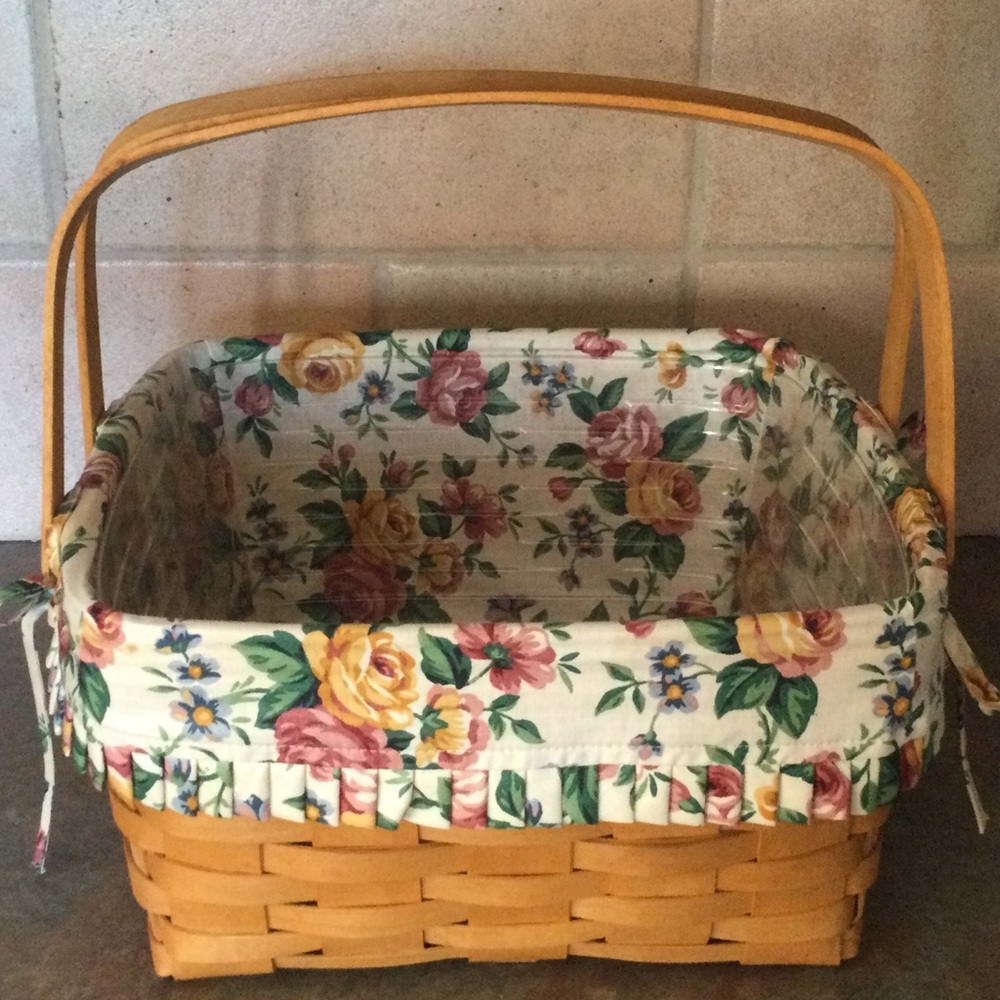 🎉🎉SALE🎉🎉LONGABERGER BASKET💯CAKE SMALL PICNIC 🤎VINTAGE🤎EUC